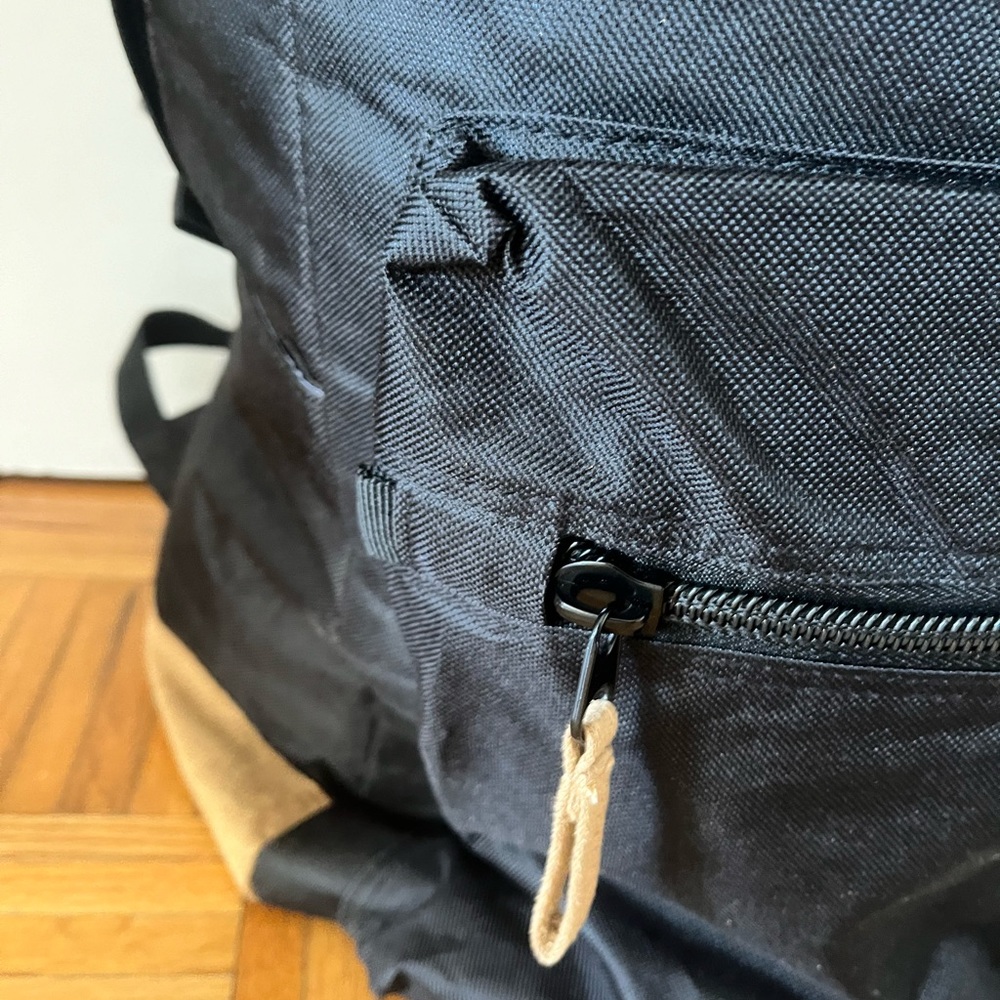 XL Backpack - Picture 2 of 6